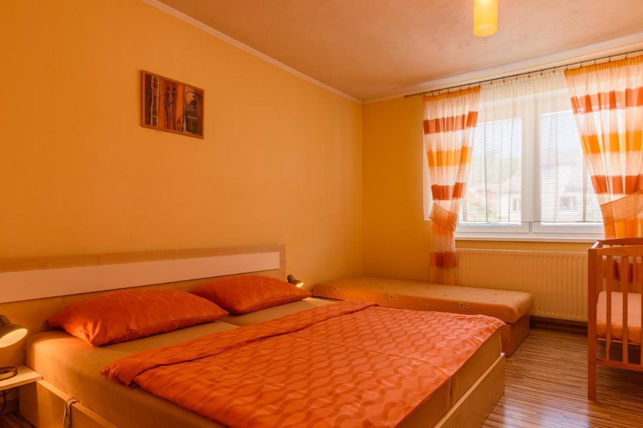 Apartmán Elegant 2 Bešeňová Esterno foto